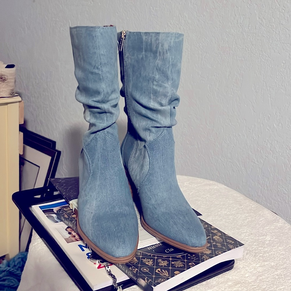 Jean boots, a gene material put the size 8 1/2